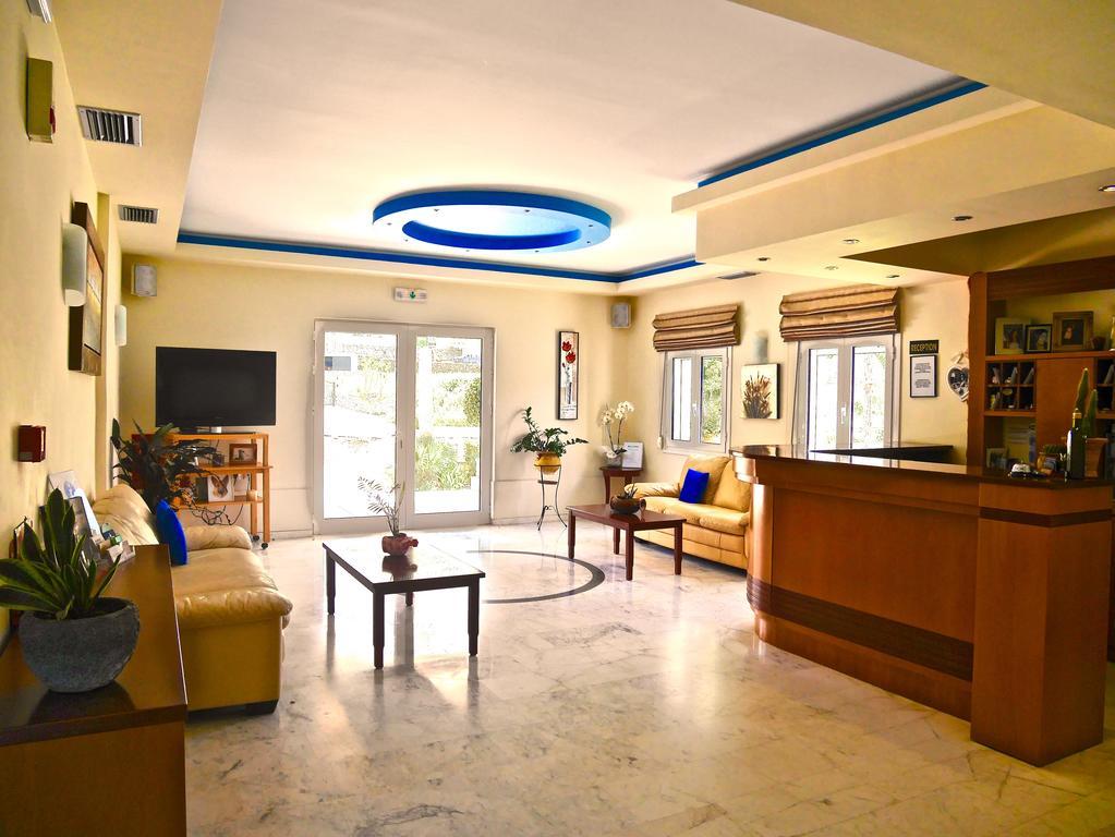 Kanakis Blue Beach Apartments Petres  Buitenkant foto