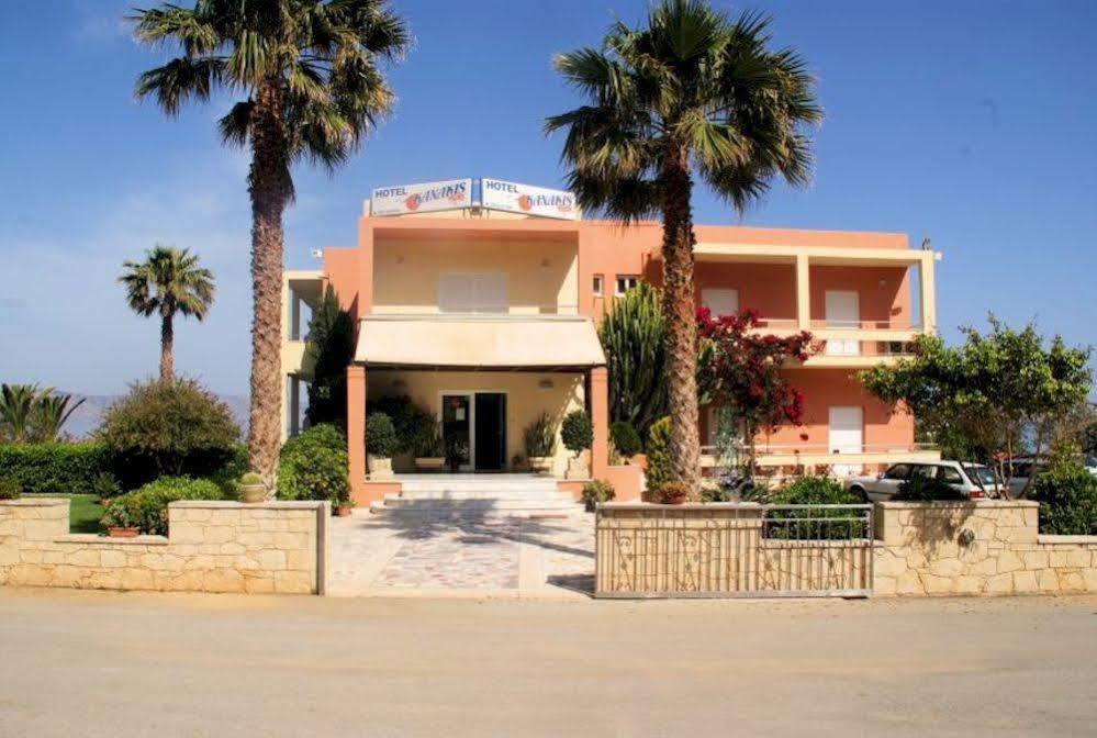 Kanakis Blue Beach Apartments Petres  Buitenkant foto